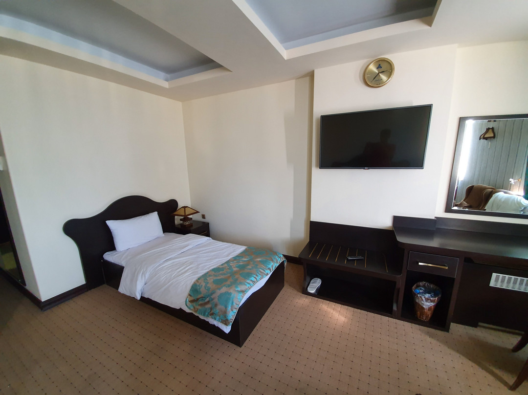 Gostaresh Hotel主图