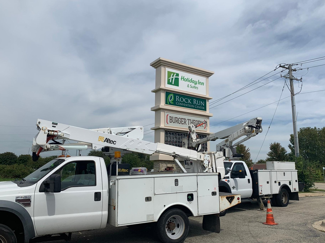 Nuer Lighting & Signs-巴拉汀必去景点