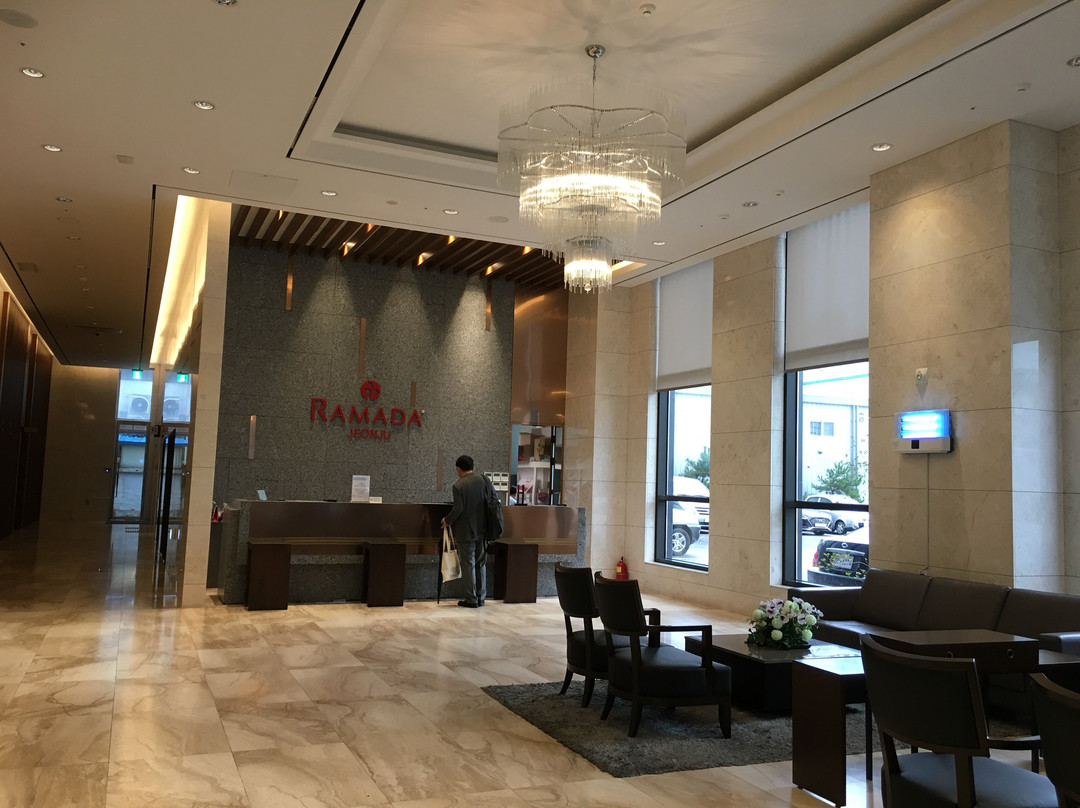 Ramada Jeonju Hotel主图