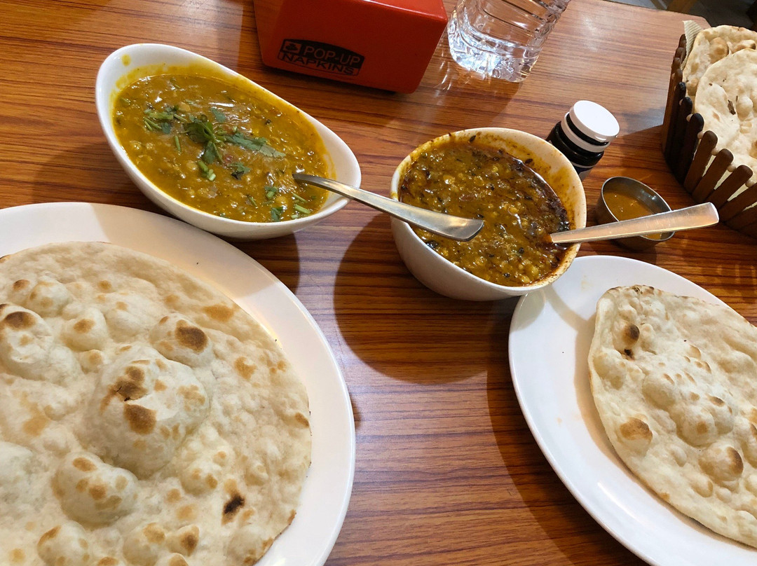 Parche餐馆和美食-Samrat Restaurant