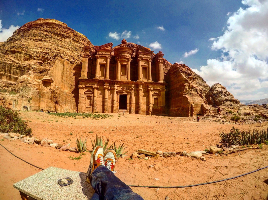 Windows of Jordan Tours景点图片