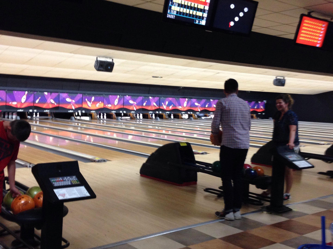 Litchfield旅游景点-AMF Medina Lanes