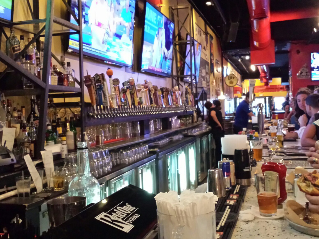 Thirsty Moose Tap House景点图片