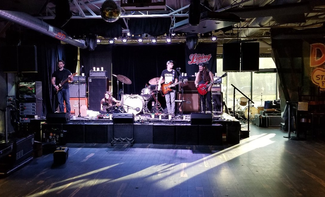 Hazel Park旅游景点-The Loving Touch