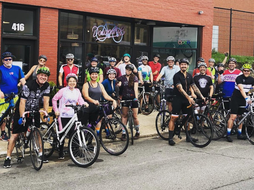 Downshift Bikes & Brews-罗阿诺克必去景点