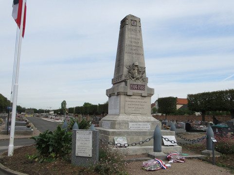 Monument Aux Morts-Sevran必去景点