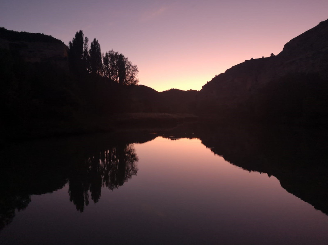 Hostal Avenjucar主图