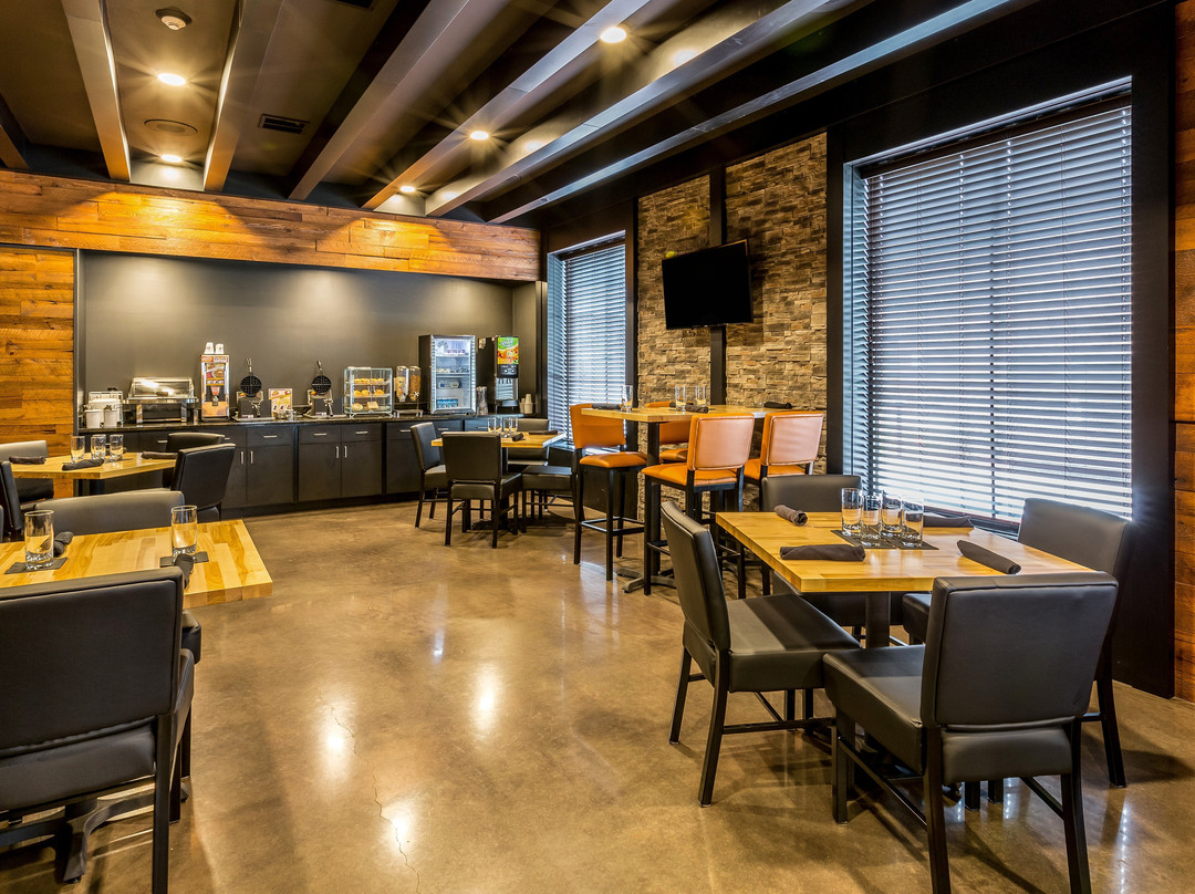 Cobblestone Hotel & Suites - Stevens Point主图