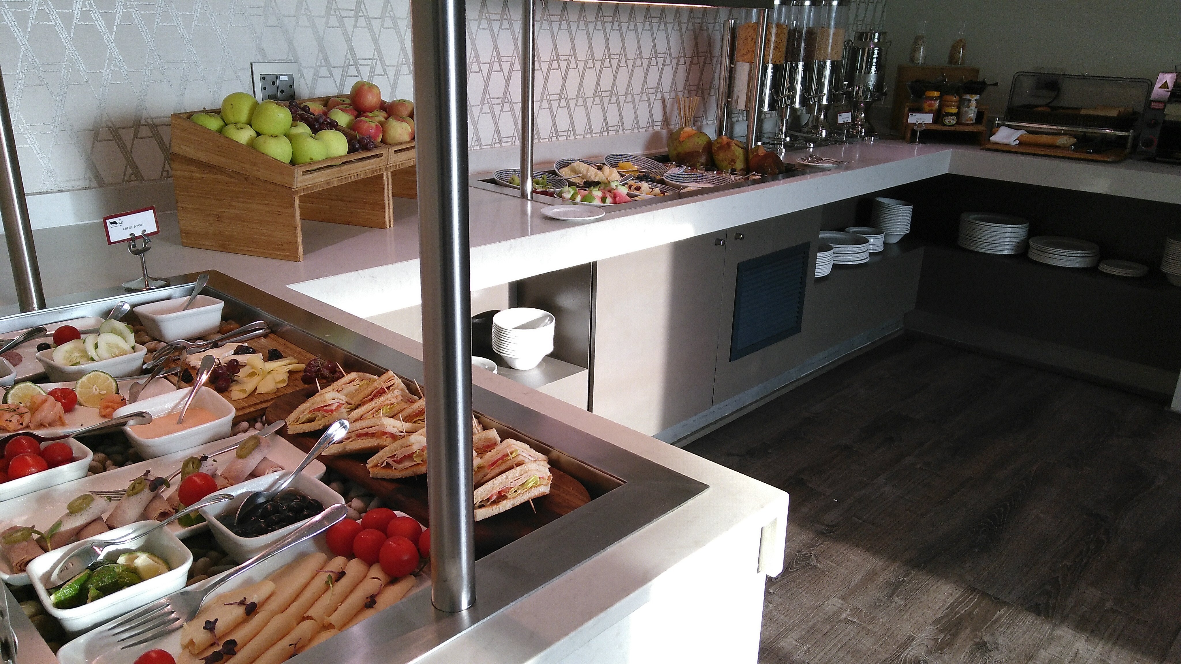 Legend Hotel Lagos Airport, Curio Collection by Hilton-餐饮
