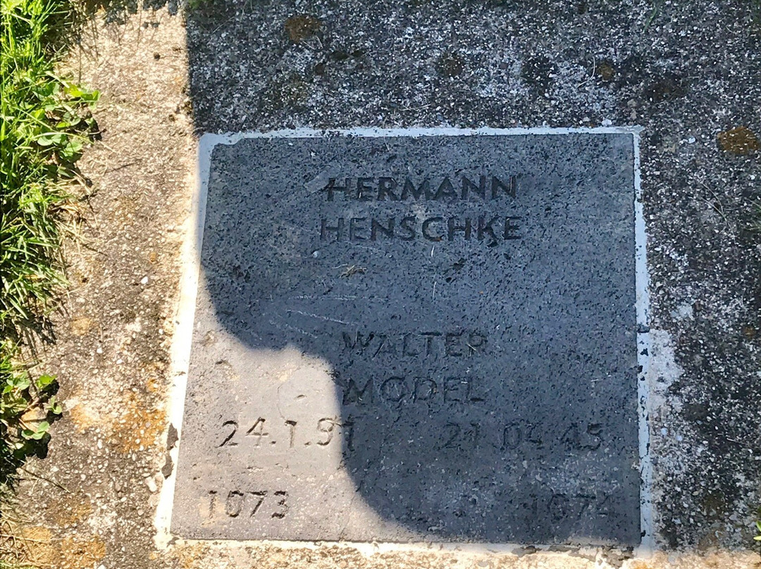 Soldatenfriedhof Vossenack-Huertgenwald必去景点