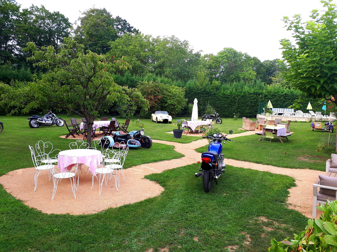 Le Mont Brouilly Hotel主图