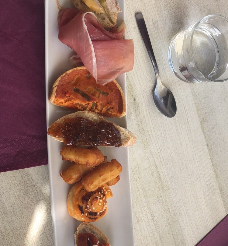 Auberge Denena主图