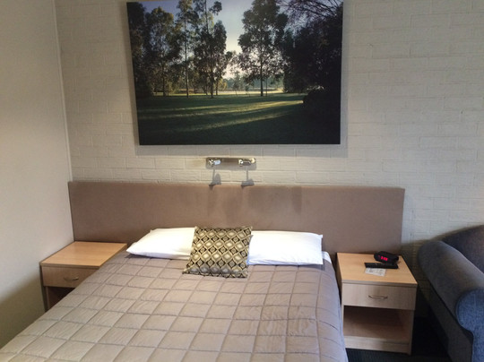 Baybrook Motor Inn and Apartments主图