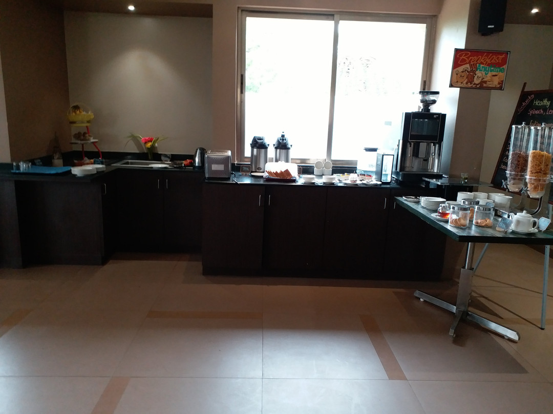 Kyriad Hotel Solapur by OTHPL主图