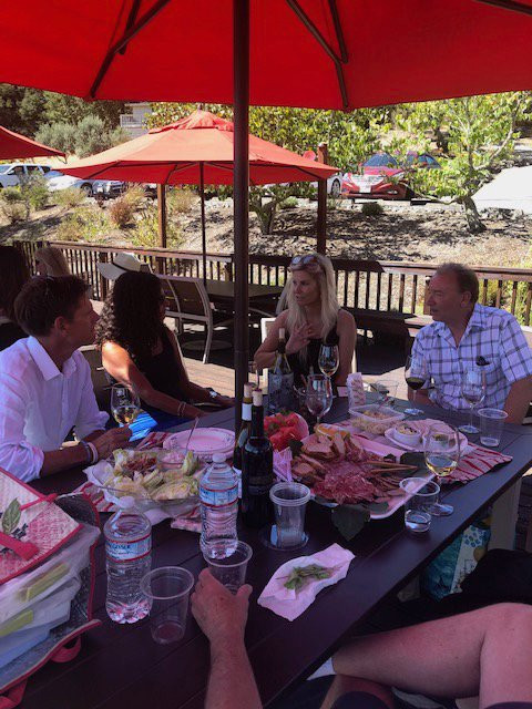 Overshine Wine Co.-希尔兹堡必去景点