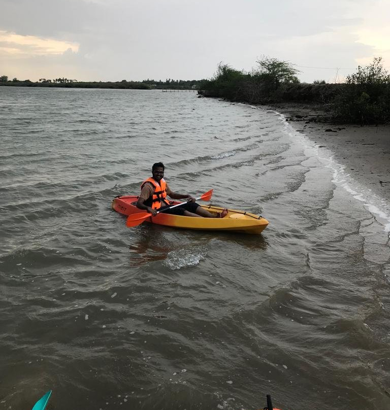 Learn Kayak, StandupPaddle & Camp outdoors景点图片