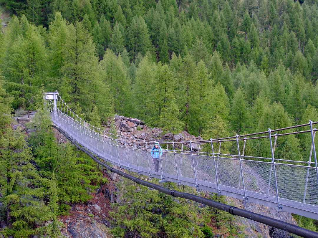 Furi Suspension Bridge-策马特必去景点