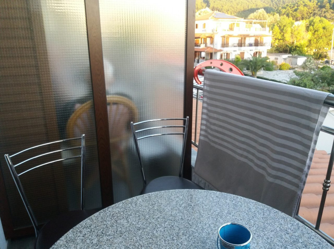 Oasis Deluxe Apartments主图