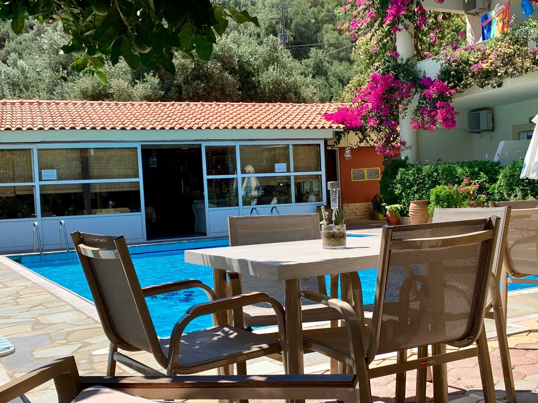 Sunrise Hotel & Apartments主图