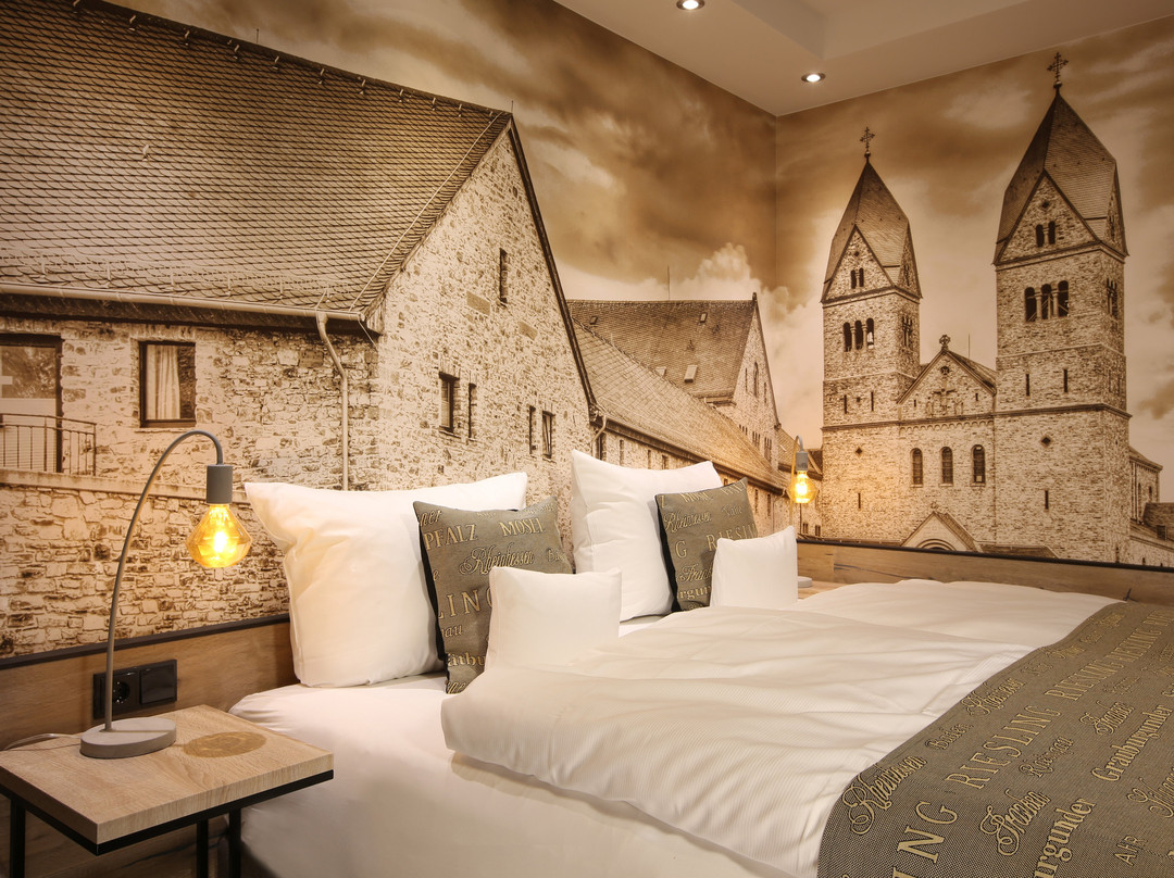 Naegler´s Fine Lounge Hotel主图
