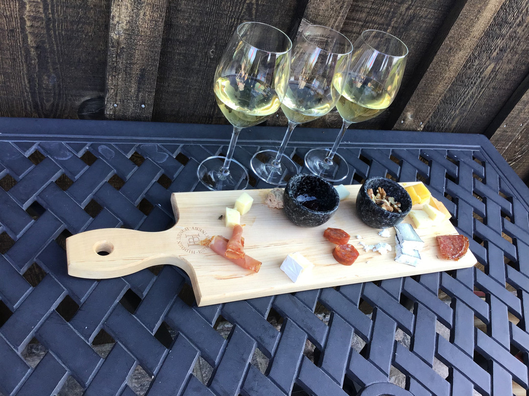 Hidden Bench Vineyards & Winery景点图片