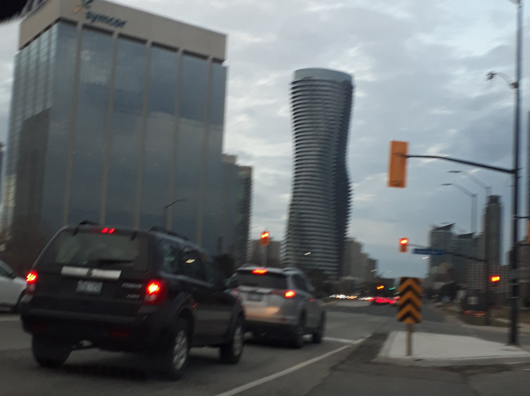 Absolute World Towers-米西索加必去景点