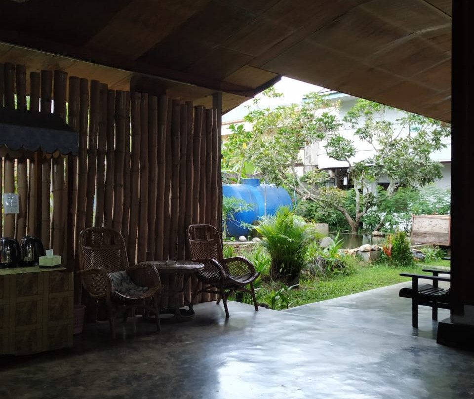 Victoria Hotel Tentena主图