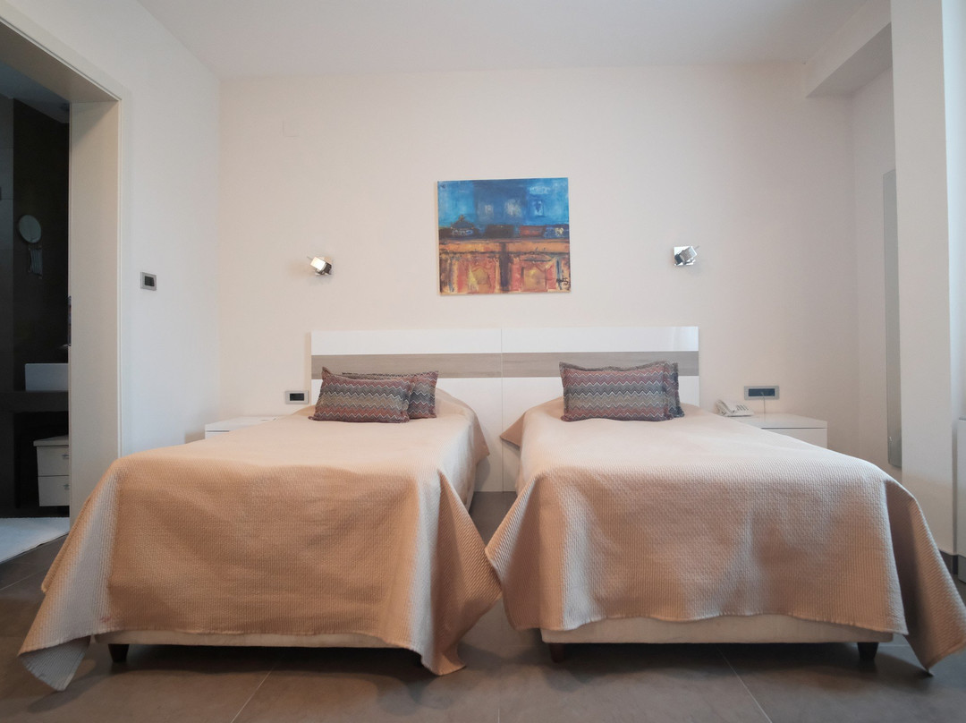 Apollonia Hotel主图