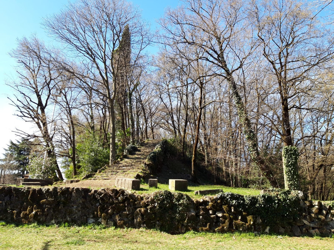 Monumento ai Caduti景点图片