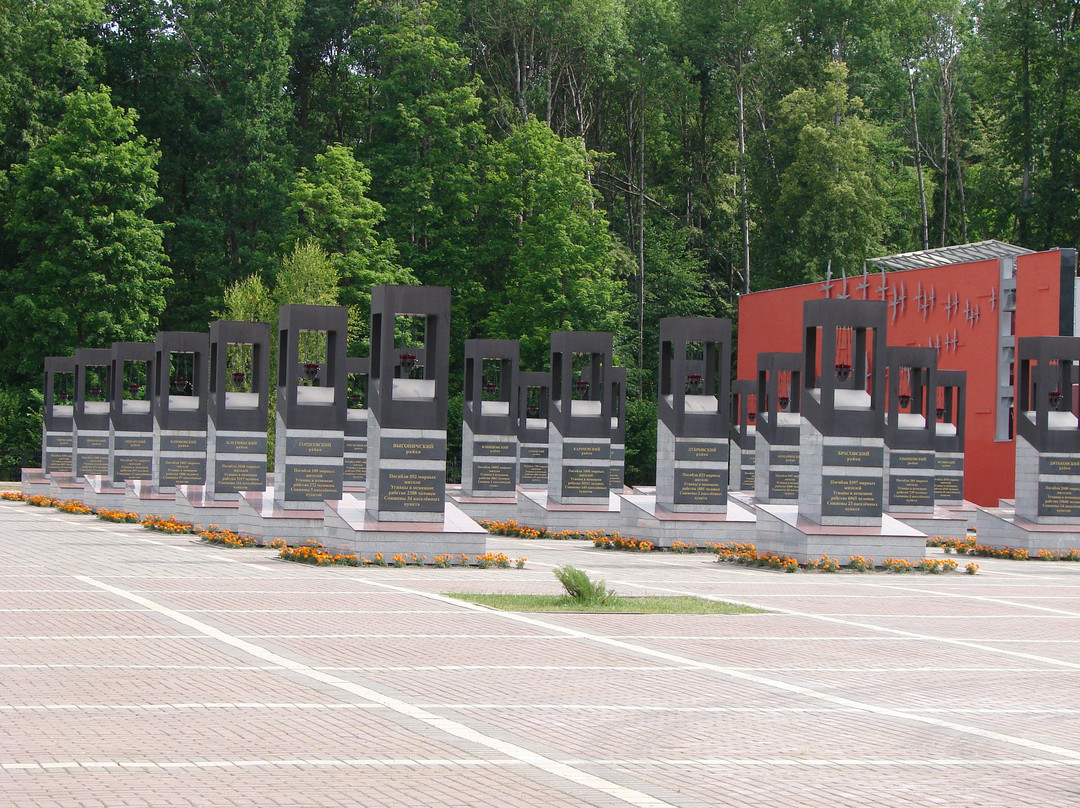 Memorial Complex Khatsun景点图片