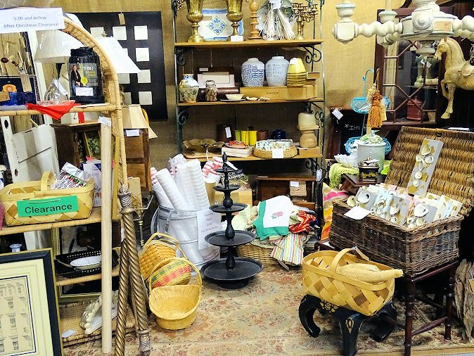 Southern Antiques and Accents景点图片