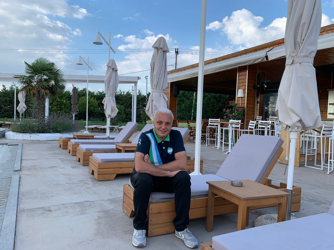 皮瑞索斯酒店主图