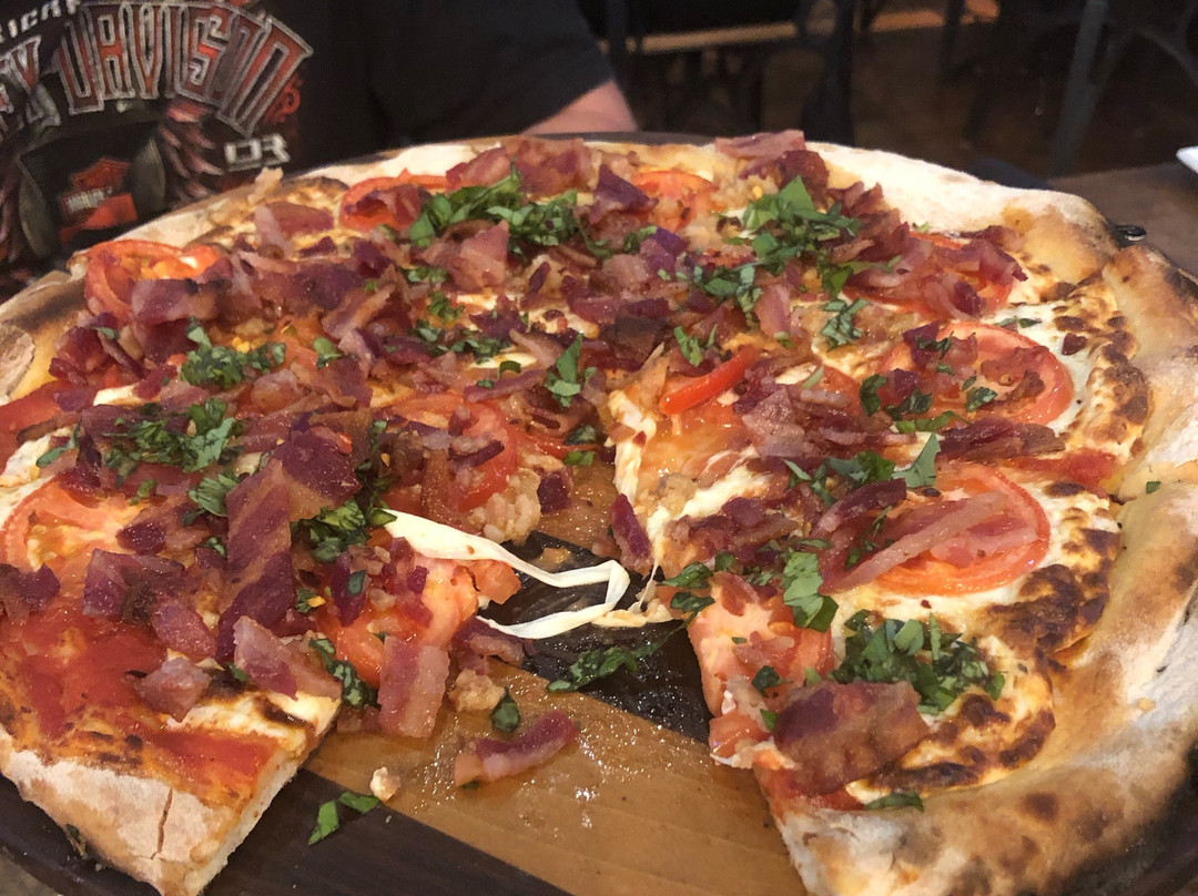 Brookline餐馆和美食-Fat Crow Restaurant