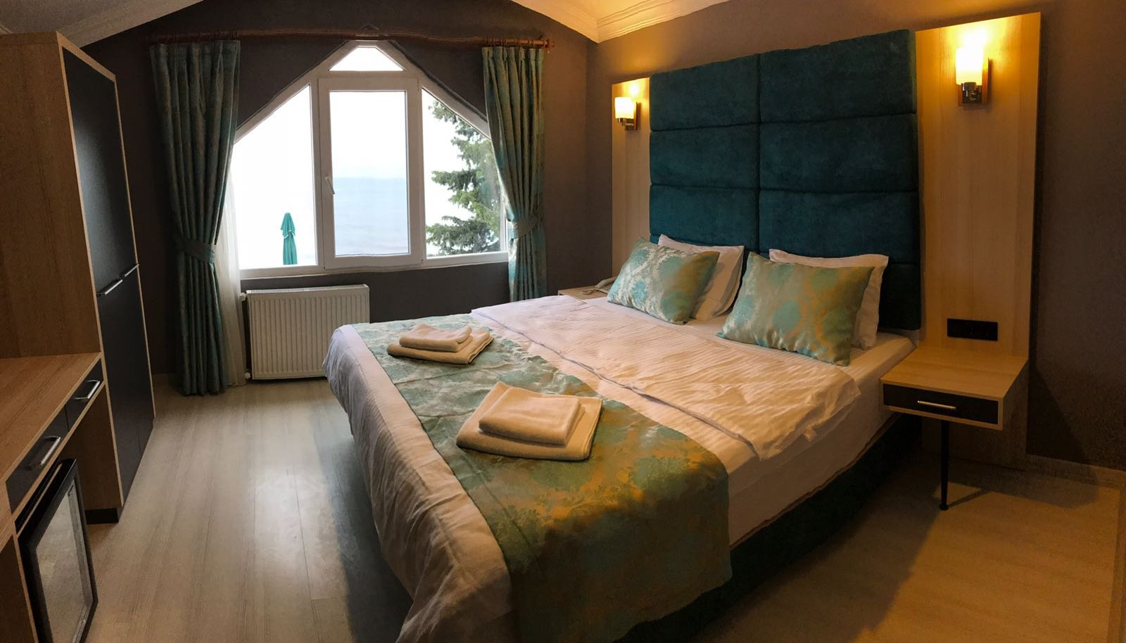 Mare Blu Hotel-官方