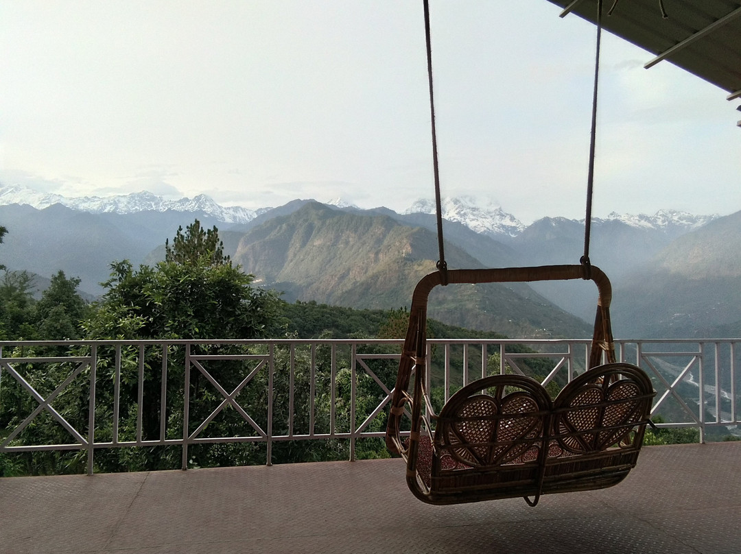 The Village Retreat主图