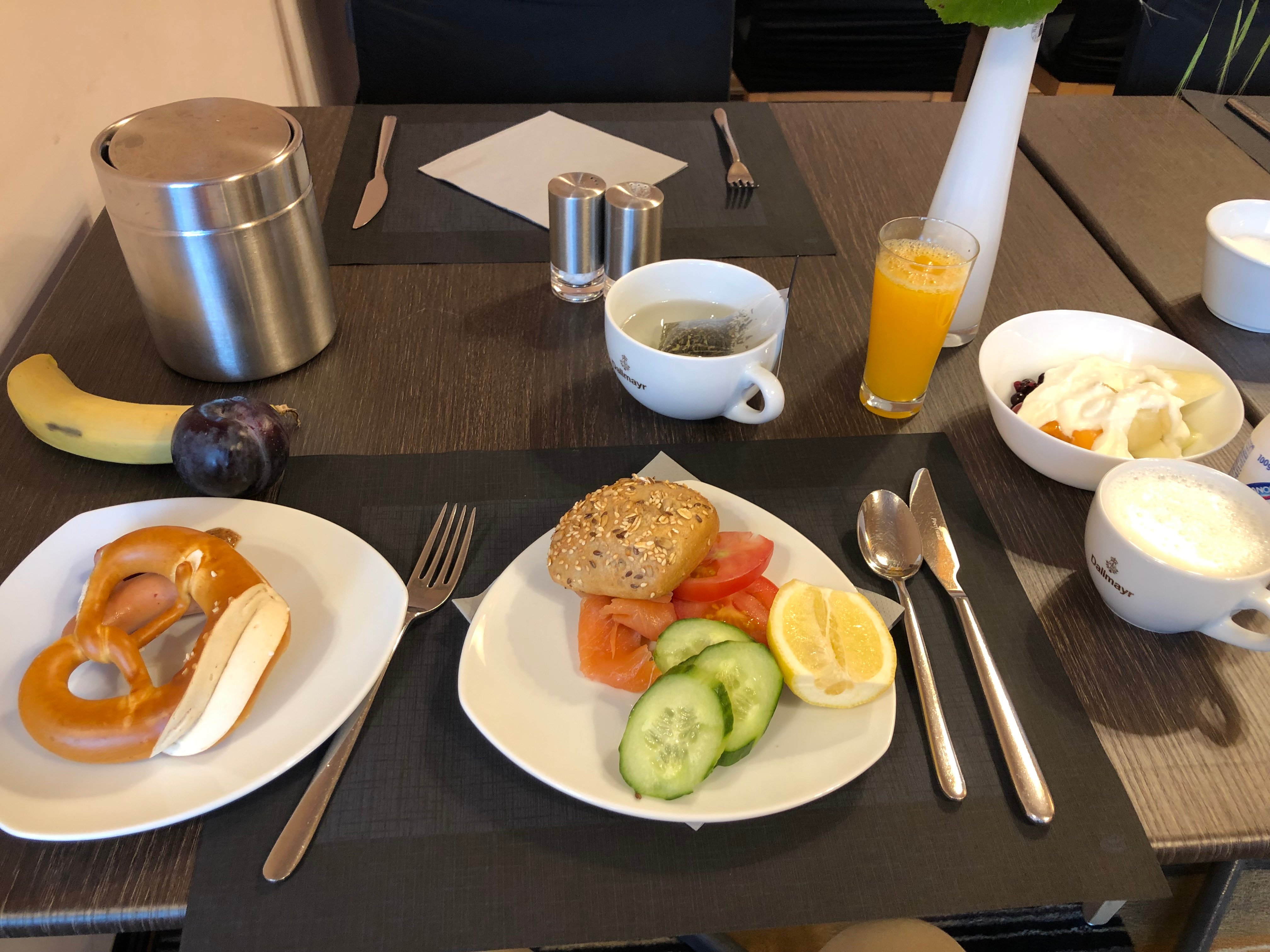 斯图加特布林根美居酒店-餐饮