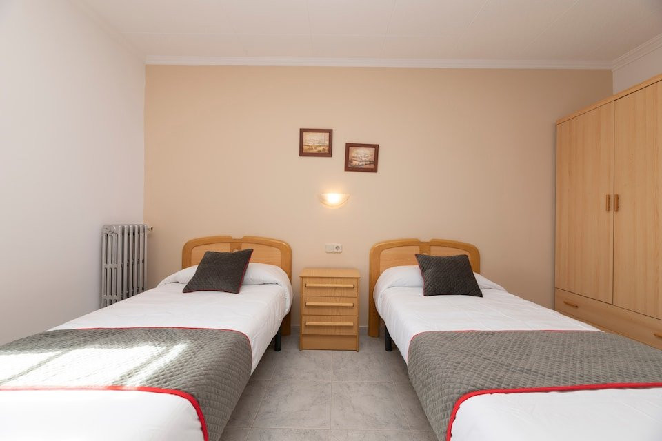 Hostal Montserrat主图