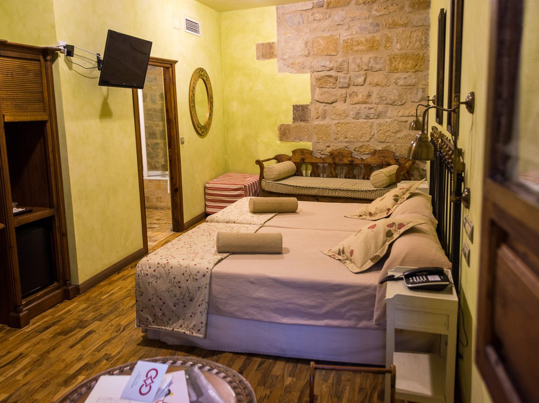 萨尔希多皇宫酒店主图