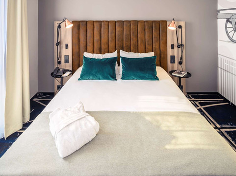 波兹南中心美居酒店主图