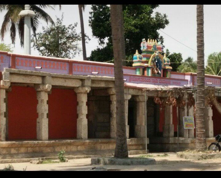 Yoga Narasimha Temple景点图片