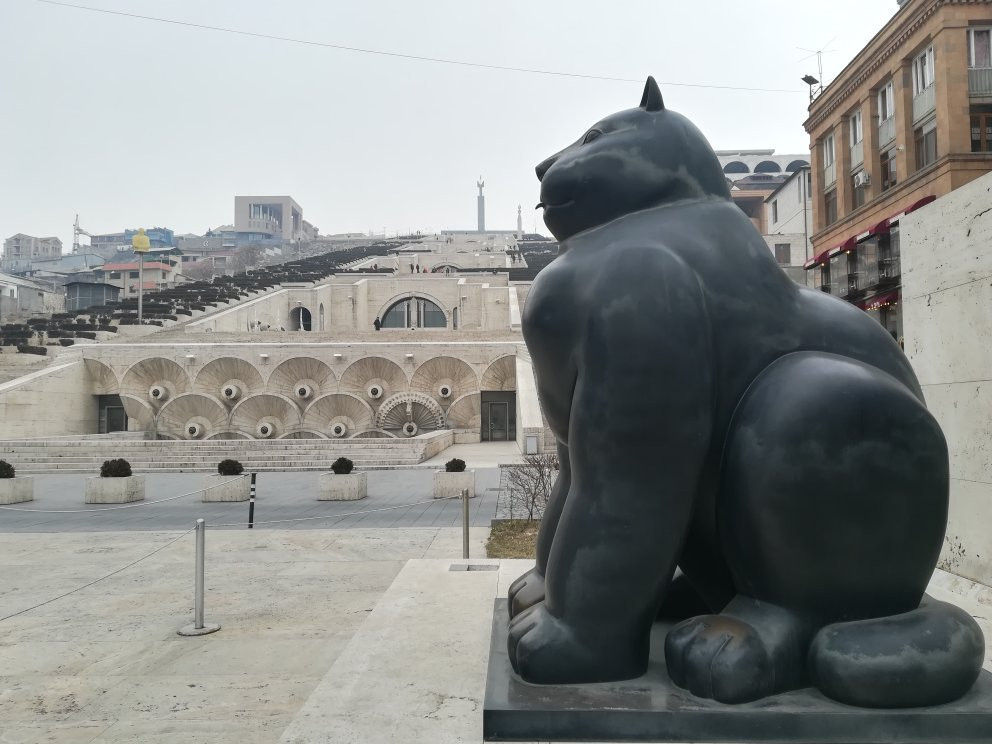 Cat Statue-埃里温必去景点
