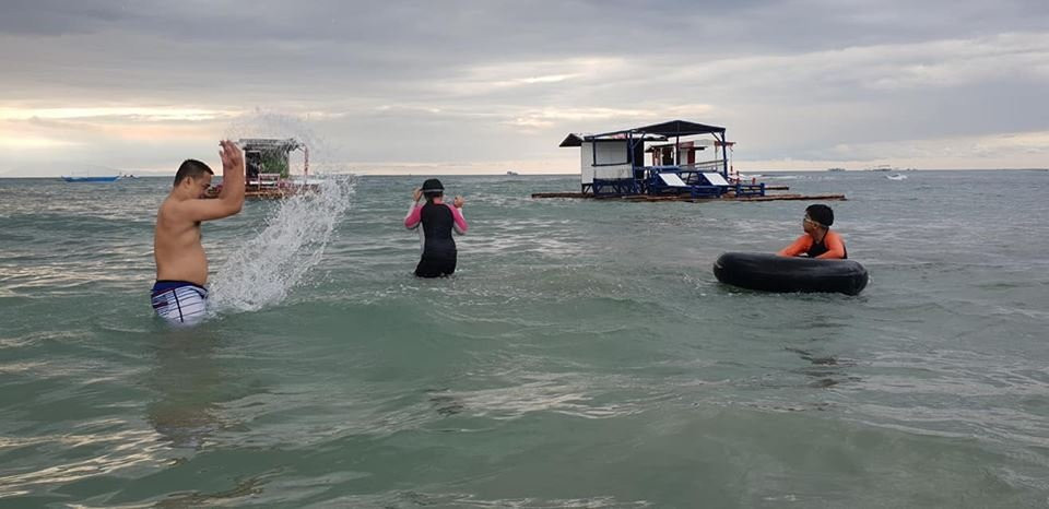 珊瑚海滩俱乐部酒店主图