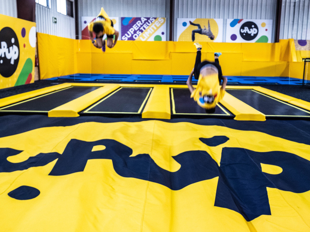 UPUP - Parque de Trampolins-辛特拉必去景点