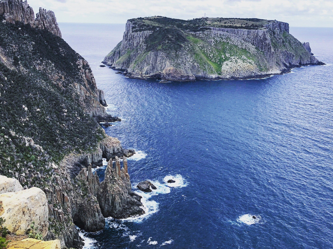 Three Capes Signature Walk by Tasmanian Walking Company景点图片