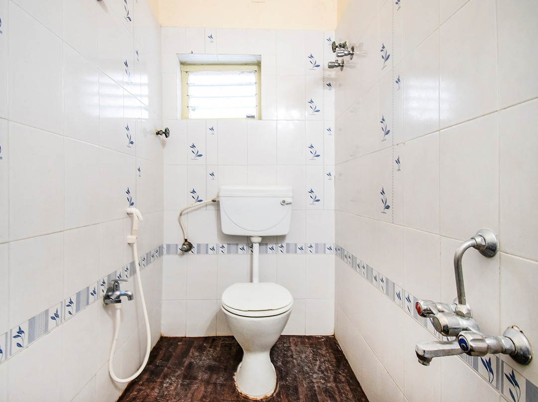 FabHotel Aditya Yatri Nivas主图