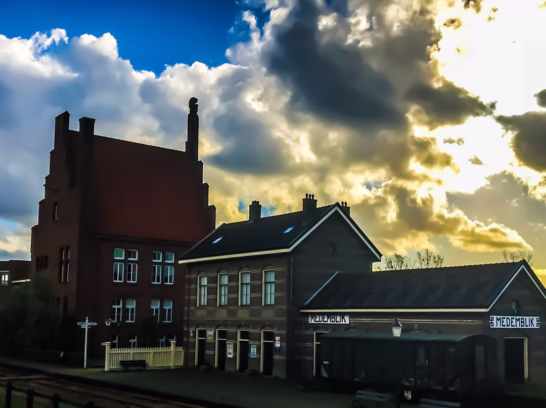 voormalige Stadshuis van Medemblik uit 1939景点图片