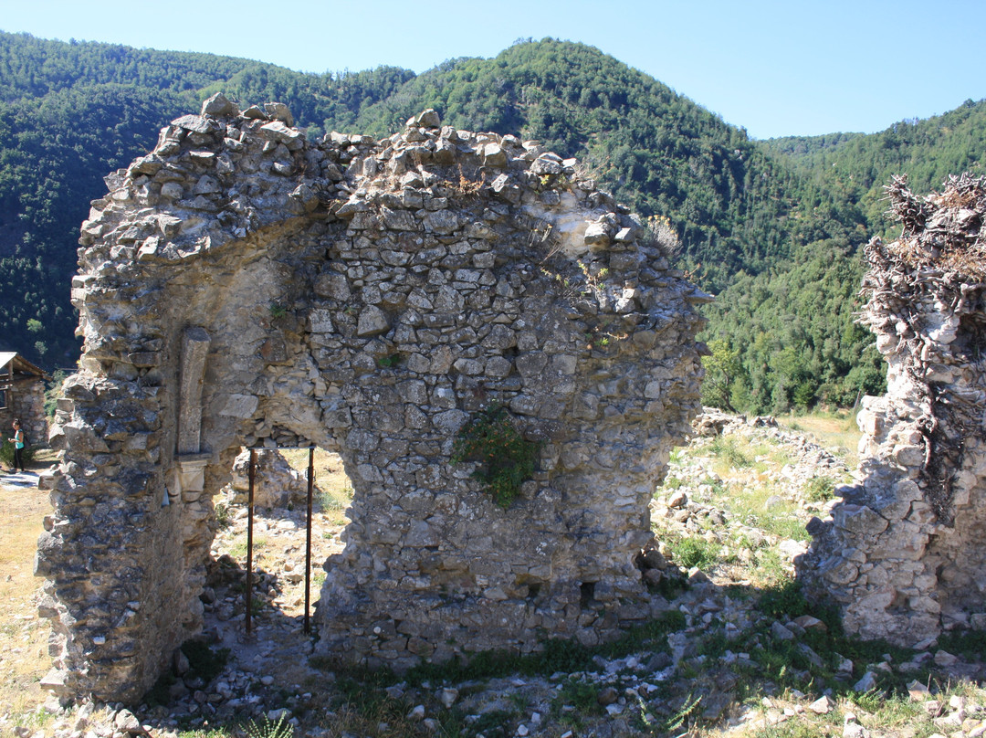 Ruderi dell'Abbazia di Sant'Angelo de Frigillo-Mesoraca必去景点
