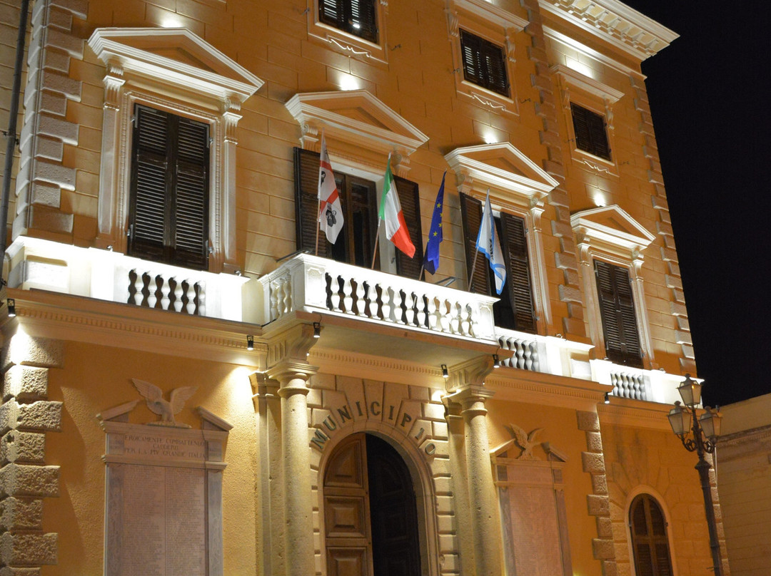 Palazzo Comunale-拉马达莱娜必去景点