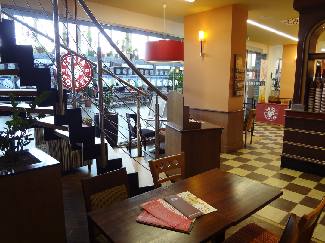 Prelouc餐馆和美食-Costa Coffee
