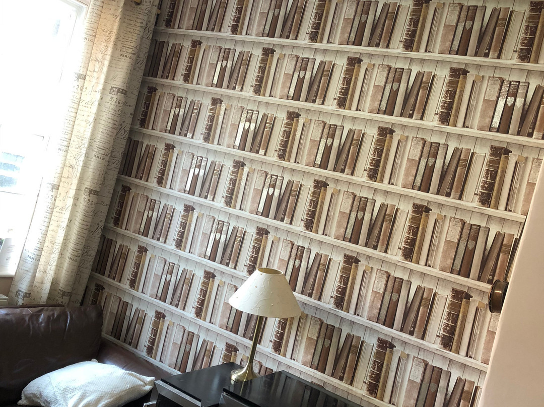 Chapter Two Accomodation主图